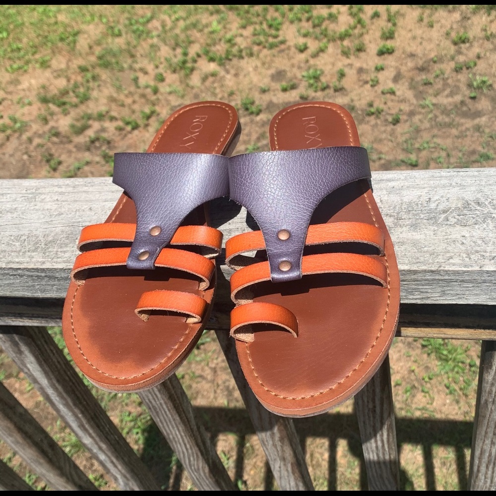 Roxy sandals